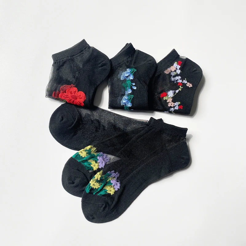 5 Pairs Womens Floral Embroidered Socks - Comfortable & Fashionable, Lightweight Mesh, Quick-Drying, Stylish Designs - Ideal for